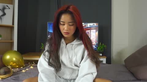 Snapshot of peacebenskin chatting on December 2024 03:42:02 PM Violetta online show from December 2024 03:42:02 PM