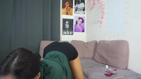 Snapshot of peacebenskin chatting on February 2025 08:42:01 AM Violetta online show from February 2025 08:42:01 AM