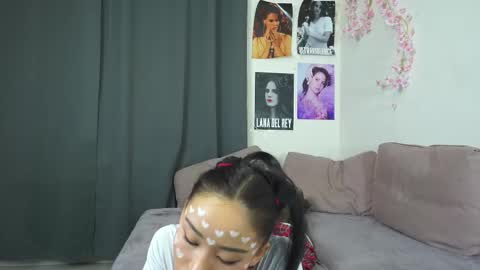 Snapshot of peacebenskin chatting on February 2025 02:11:02 PM Violetta online show from February 2025 02:11:02 PM