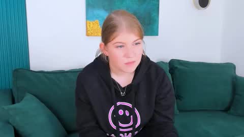 peachybloom online show from November 2025 02:50:01 PM