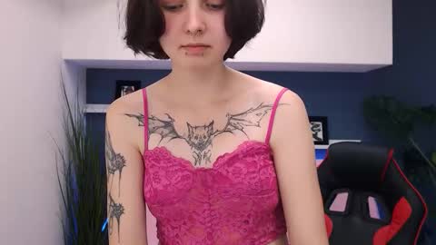 peachydreamm online show from October 2025 06:17:02 PM