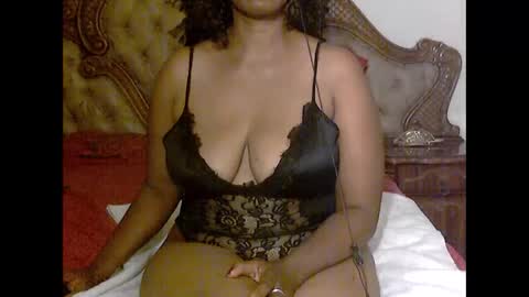 pearassmmm online show from December 2024 09:34:02 PM