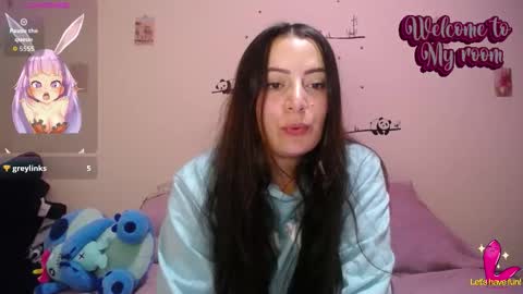 Snapshot of pearl_3 chatting on October 2025 02:25:02 AM Pearl online show from October 2025 02:25:02 AM