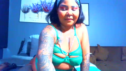 Pearl online show from January 2025 04:18:01 PM