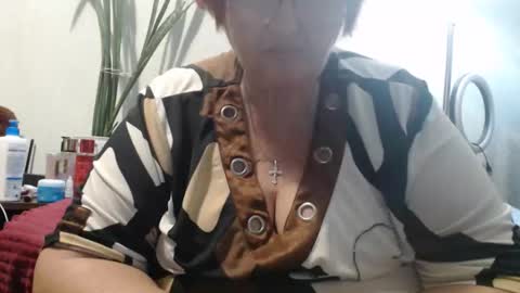 Snapshot of peggysoft chatting on October 2025 04:51:01 PM PeggySoft online show from October 2025 04:51:01 PM