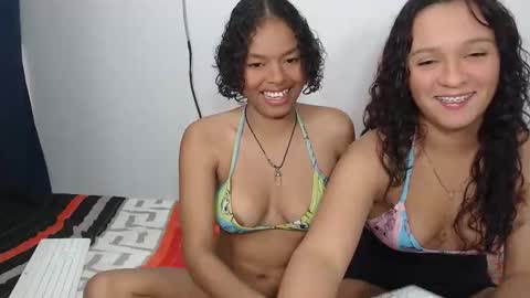 penelopeh_ online show from October 2025 01:09:01 AM