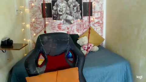 penelopeheart3 online show from October 2025 09:30:01 PM