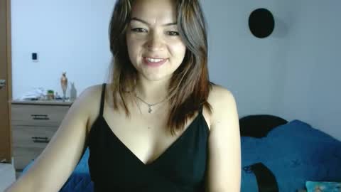 penelopemist online show from March 2025 11:49:01 PM
