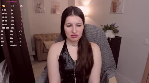 Snapshot of peneloppa_star chatting on February 2025 09:05:02 PM Hi Im Peneloppa online show from February 2025 09:05:02 PM