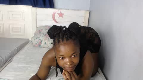 pengcaramell online show from November 2025 12:21:02 AM