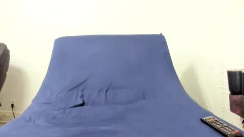 Snapshot of penis_dance chatting on January 2025 01:55:01 AM Vincent Howard online show from January 2025 01:55:01 AM