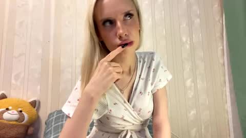 Snapshot of pennyczubakowski chatting on October 2025 04:29:01 PM Margot online show from October 2025 04:29:01 PM