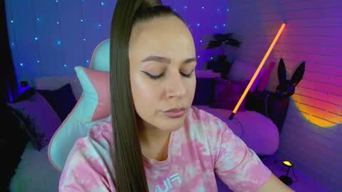 Snapshot of pepper_cat chatting on October 2025 09:23:02 PM Dia online show from October 2025 09:23:02 PM