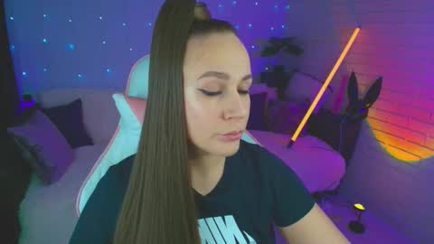 Snapshot of pepper_cat chatting on October 2025 07:34:01 PM Dia online show from October 2025 07:34:01 PM