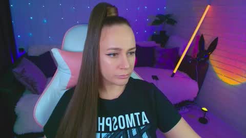 Snapshot of pepper_cat chatting on October 2025 07:25:02 PM Dia online show from October 2025 07:25:02 PM