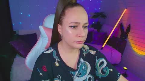 Snapshot of pepper_cat chatting on November 2025 02:33:01 AM Dia online show from November 2025 02:33:01 AM