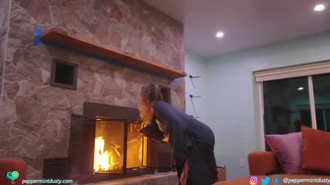 Snapshot of peppermintdusty chatting on November 2025 02:37:02 AM Peppermint and Dusty online show from November 2025 02:37:02 AM