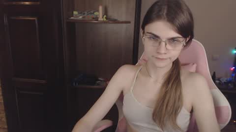 Snapshot of peralez_f chatting on January 2025 03:36:02 AM Farida online show from January 2025 03:36:02 AM