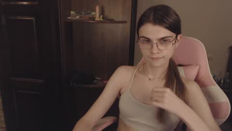 Snapshot of peralez_f chatting on January 2025 05:20:02 AM Farida online show from January 2025 05:20:02 AM