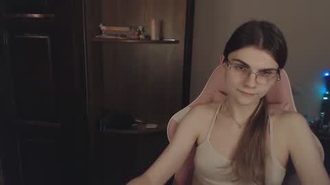 Snapshot of peralez_f chatting on January 2025 05:21:02 AM Farida online show from January 2025 05:21:02 AM