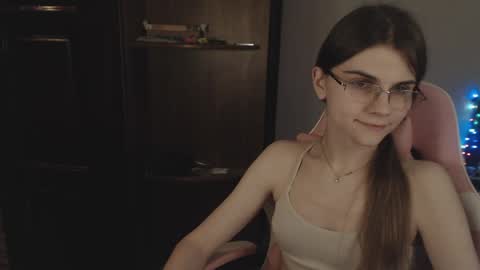 Snapshot of peralez_f chatting on January 2025 12:46:02 AM Farida online show from January 2025 12:46:02 AM