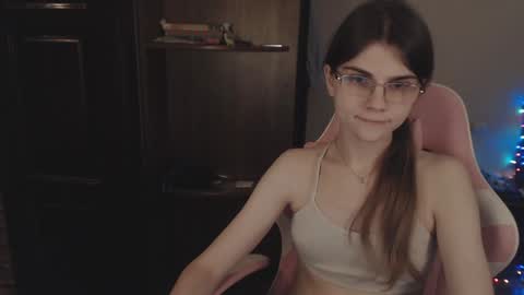 Snapshot of peralez_f chatting on January 2025 05:31:02 AM Farida online show from January 2025 05:31:02 AM