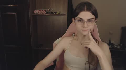 Snapshot of peralez_f chatting on February 2025 01:52:01 AM Farida online show from February 2025 01:52:01 AM