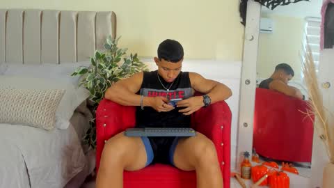 Snapshot of percy_god chatting on October 2025 07:00:01 PM percy_god online show from October 2025 07:00:01 PM