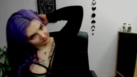 Snapshot of perfect_gabbie chatting on February 2025 06:54:02 PM Gabbie online show from February 2025 06:54:02 PM