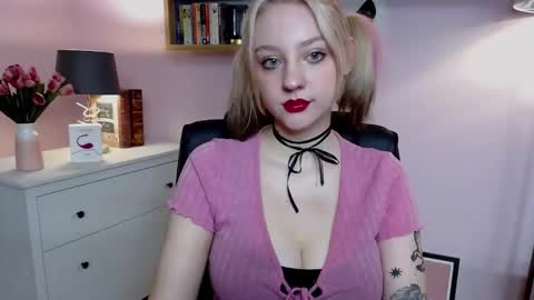 Madeline online show from December 2024 07:44:02 AM