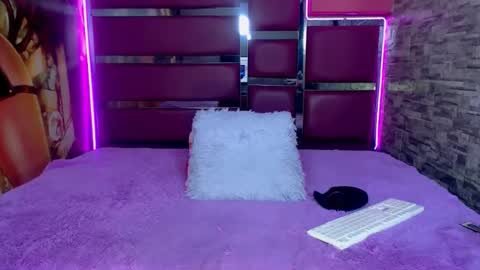 perfectlump online show from March 2025 08:53:02 PM