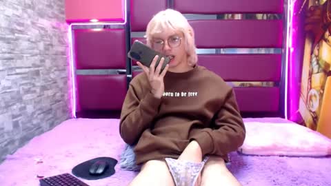 perfectlump online show from October 2025 03:23:02 PM