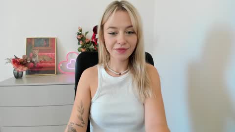 Cindy online show from December 2024 09:13:01 AM