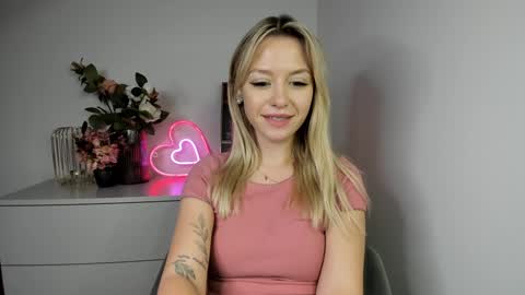 Cindy online show from December 2024 12:52:02 PM