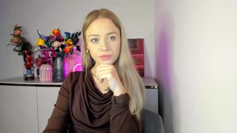 Cindy online show from October 2025 08:51:01 AM