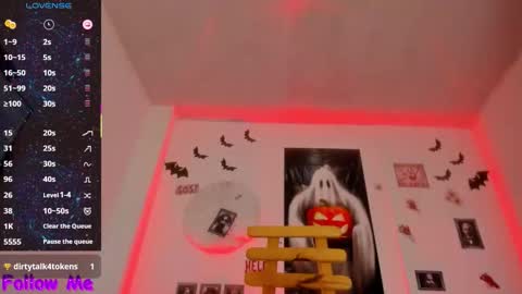 Perla online show from October 2025 07:32:01 PM