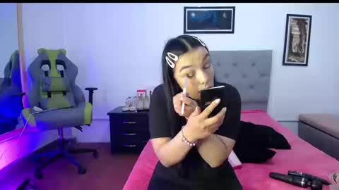 WELCOME TO THE PERLA ROOM online show from September 2025 05:00:02 AM