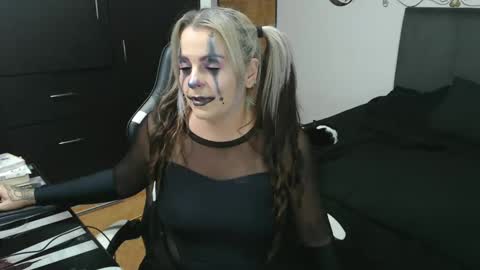 Snapshot of perlagoloza05 chatting on October 2025 03:40:01 AM goloza online show from October 2025 03:40:01 AM