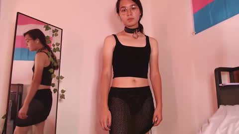 Snapshot of permango chatting on October 2025 12:09:01 AM Permango online show from October 2025 12:09:01 AM