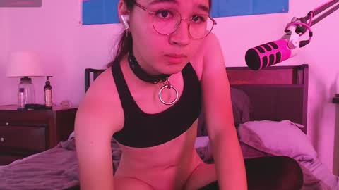 Snapshot of permango chatting on November 2025 07:06:01 PM Permango online show from November 2025 07:06:01 PM