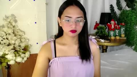 Snapshot of persephone214 chatting on November 2025 12:34:02 AM fummy online show from November 2025 12:34:02 AM