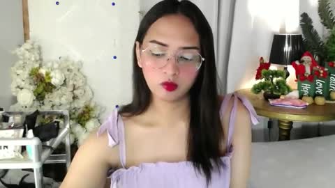 Snapshot of persephone214 chatting on November 2025 06:58:01 AM fummy online show from November 2025 06:58:01 AM