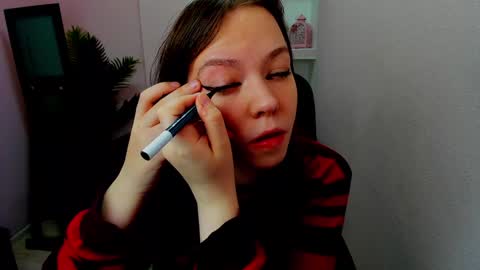 horror flying on the wings of the night.... online show from December 2024 05:37:02 AM