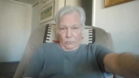 Nut4aNickel online show from January 2025 10:01:01 PM