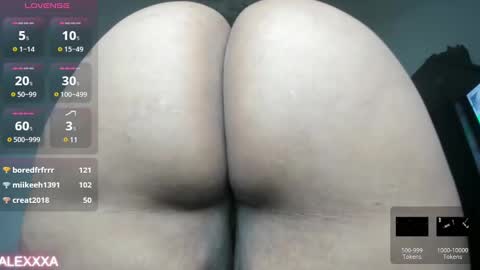 Snapshot of pervertt_mommy chatting on January 2025 09:14:02 PM Alexandra online show from January 2025 09:14:02 PM