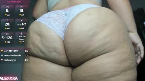 Snapshot of pervertt_mommy chatting on February 2025 09:05:02 PM Alexandra online show from February 2025 09:05:02 PM