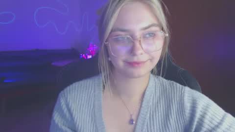 petalkiss online show from October 2025 04:59:02 PM