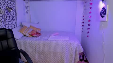 Rose online show from January 2025 09:31:01 PM