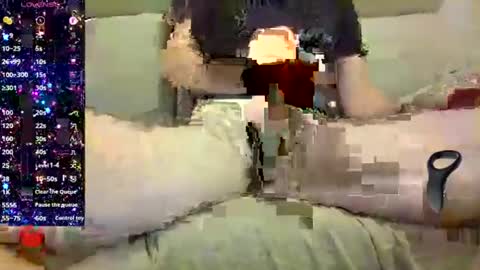 Snapshot of petardo_ chatting on December 2024 09:24:02 AM Petardo online show from December 2024 09:24:02 AM