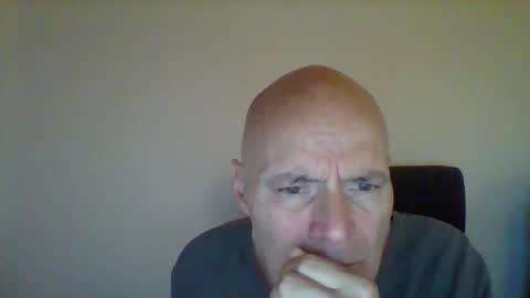 peter19599 online show from September 2025 10:00:01 PM